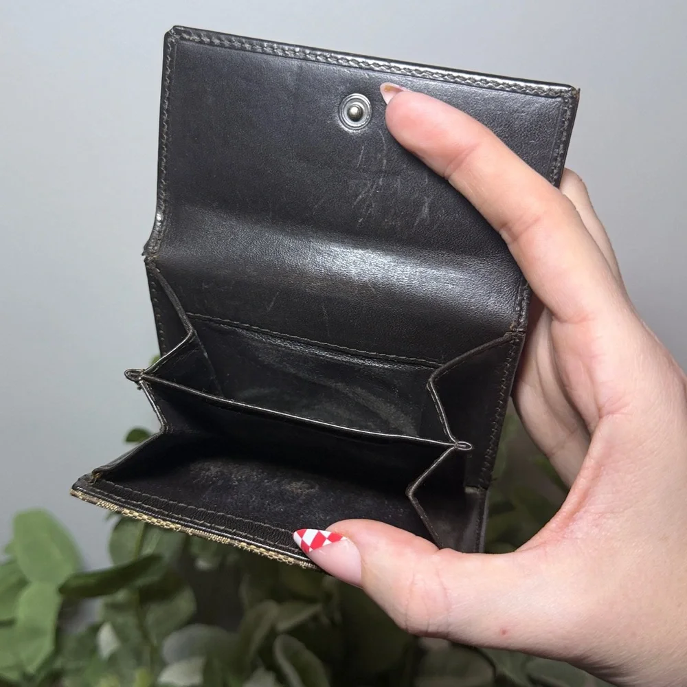 Vintage Gucci GG Wallet Push Lock Monogram Pre-Loved Supreme Jackie 1961 Compact